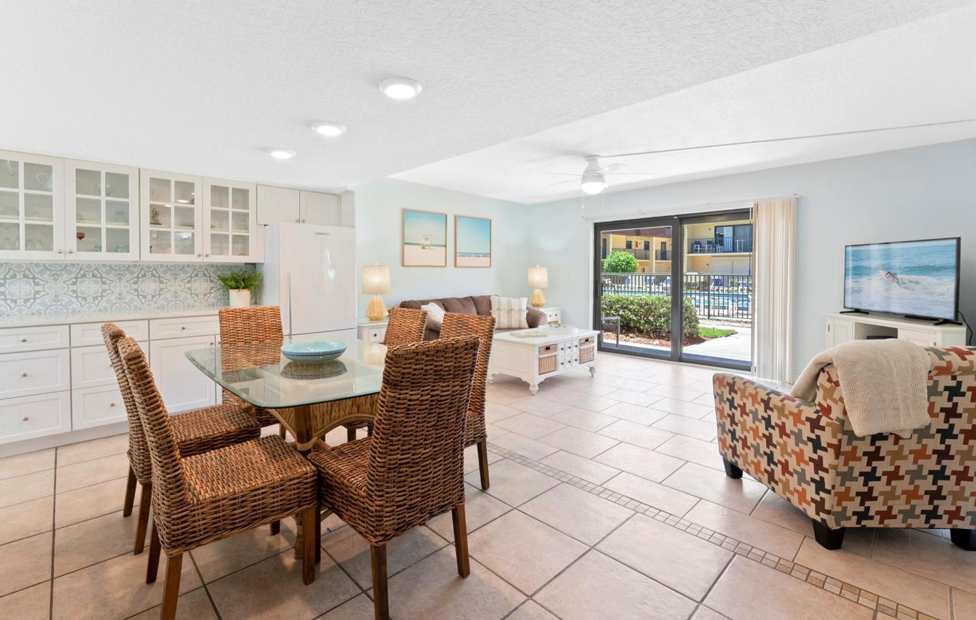 Cocoa Beach Club Room photo