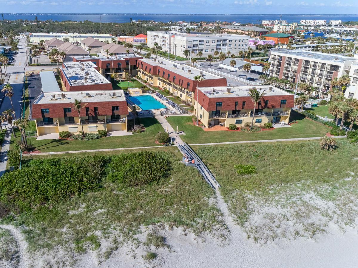 Cocoa Beach Club Exterior photo