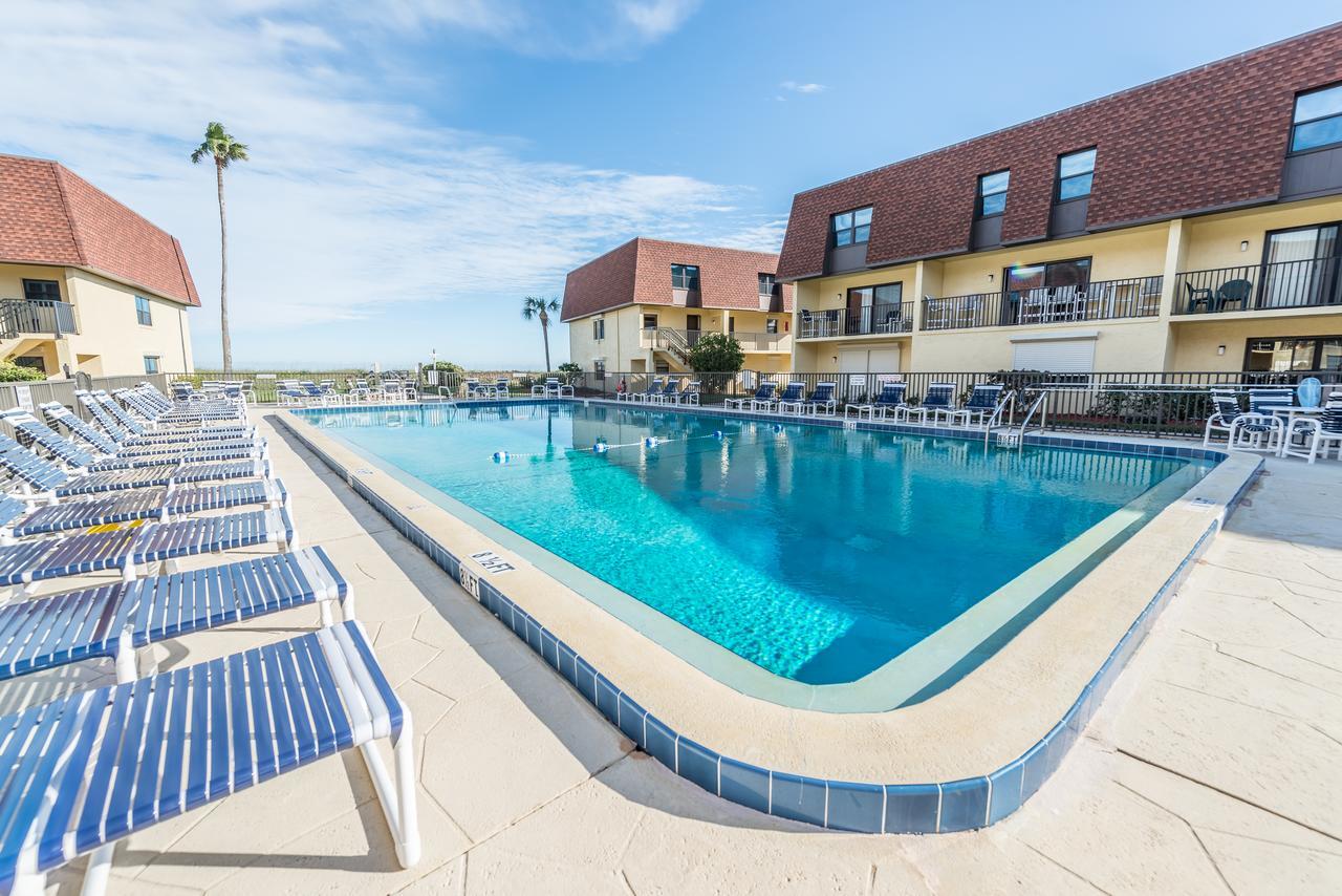Cocoa Beach Club Exterior photo